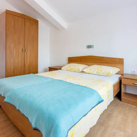 Charmantes Nur 800 Meter Zum Mit Herrlichem Meerblick Apartman Crikvenica