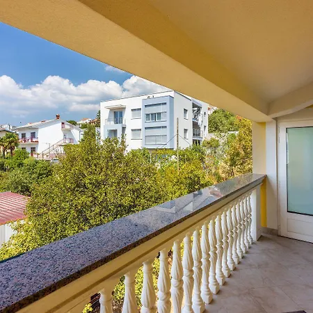 Charmantes Nur 800 Meter Zum Mit Herrlichem Meerblick Apartman *
